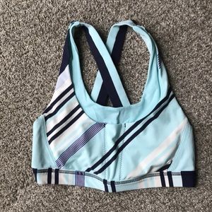 Lulu lemon sports bra size 6